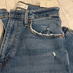 Abercrombie & Fitch Ankle Straight Ultra High Rise Size 26/2